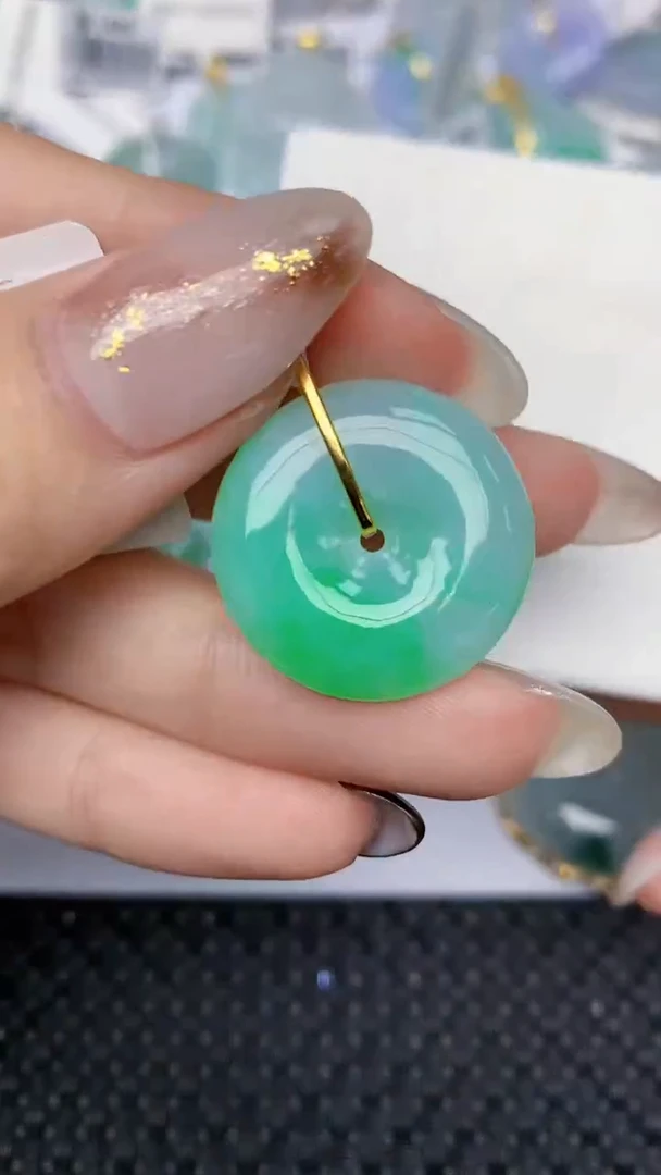 颈饰18K金镶嵌翡翠天然缅甸翡翠a货百元以上9元证书费自理