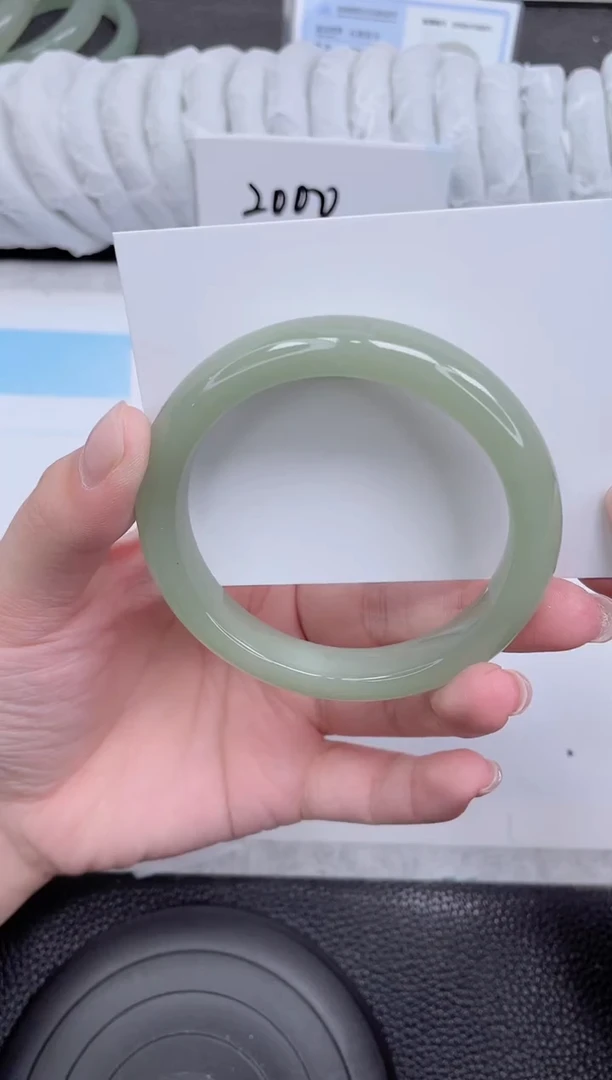 未镶嵌手镯石英质玉44-60.6