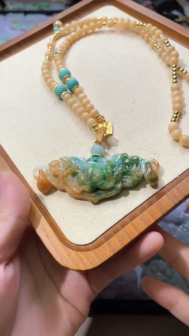 【闪购商品】翡翠颈饰未镶嵌吊坠