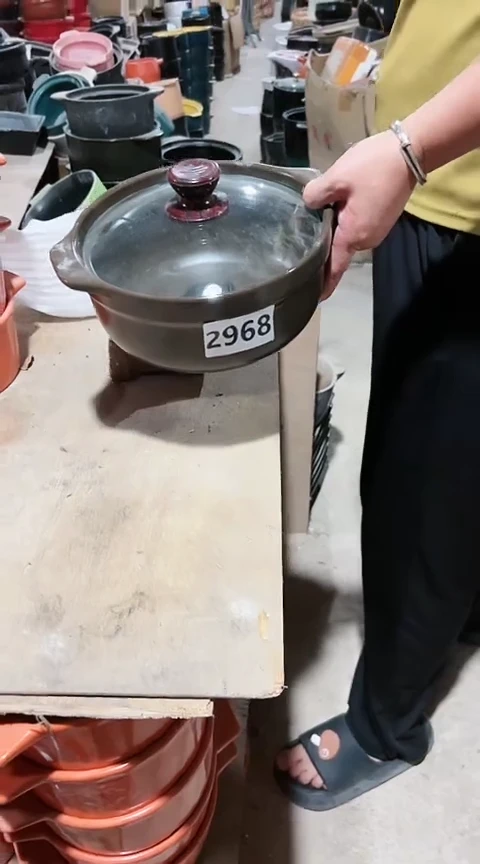 2968瑕疵咖色锅。。。。