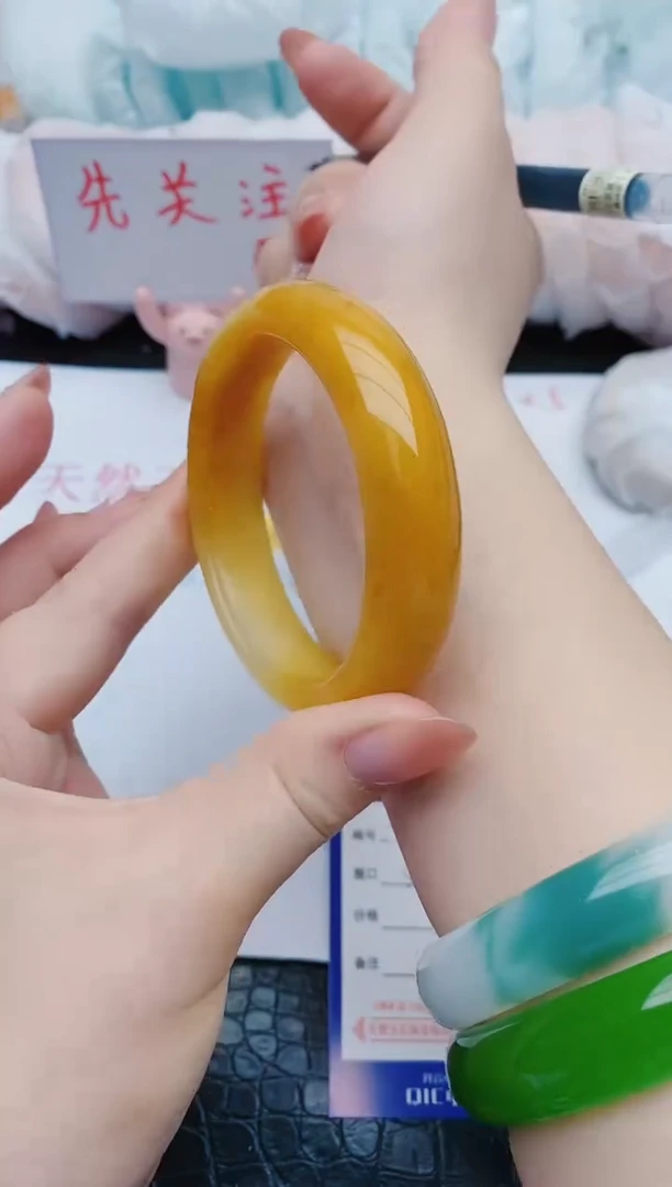 石英质玉手镯未镶嵌x103.+58-59