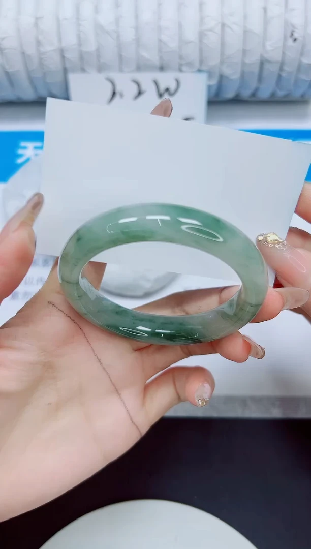 石英质玉手镯未镶嵌156/55
