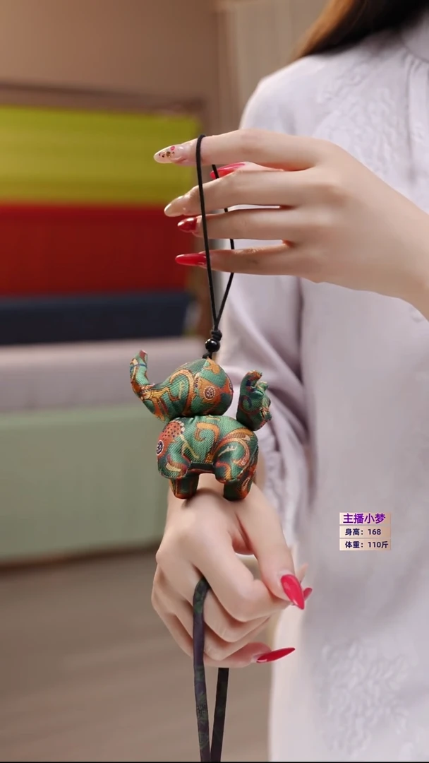 宋锦重工小飞象,橙绿色