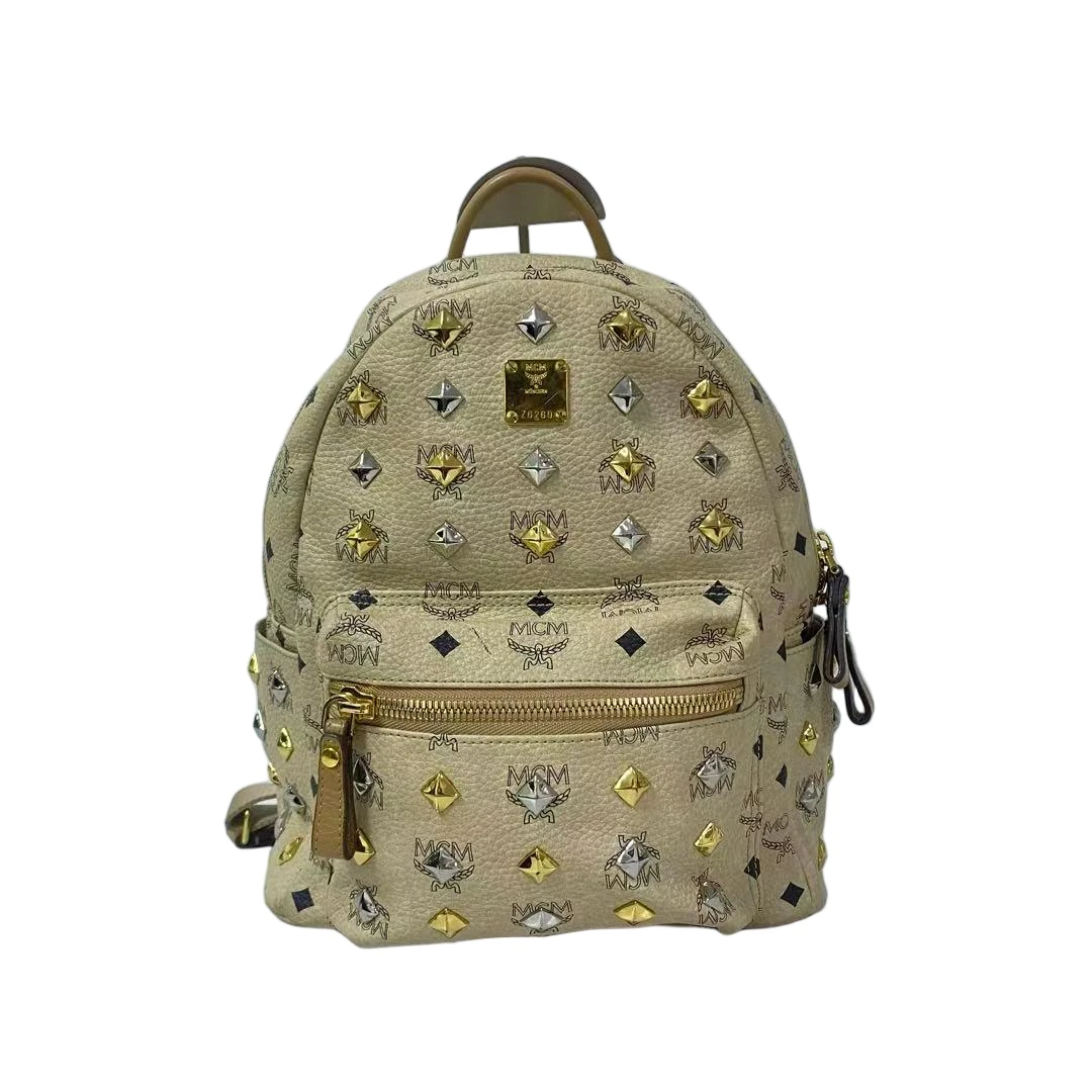 95新 MCM 经典老花白色全皮铆钉双肩背包 Y-51004