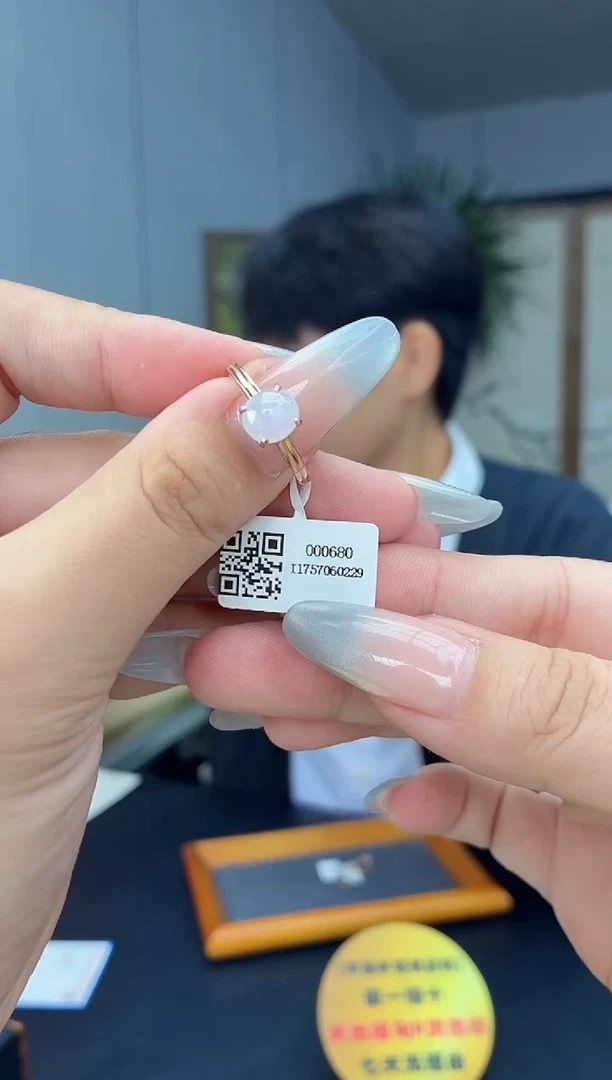 颈饰银S925镶嵌翡翠1111111111