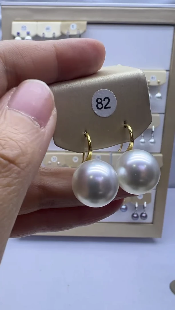 银S925镶嵌耳饰淡水珍珠82
