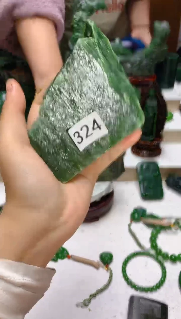 未镶嵌和田玉珠宝半成品1