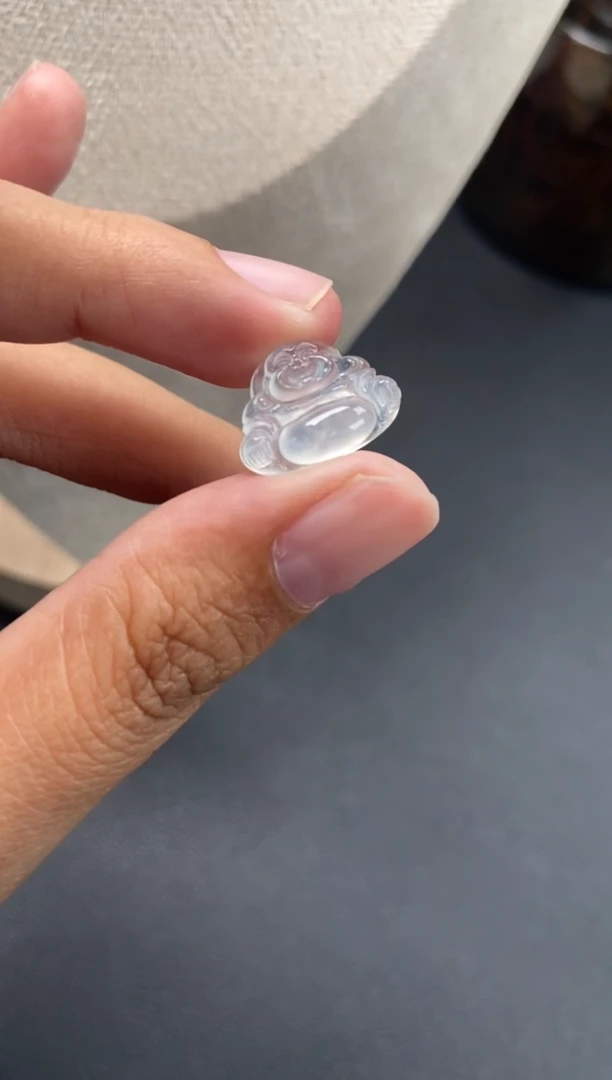翡翠未镶嵌颈饰翡翠冰种佛公