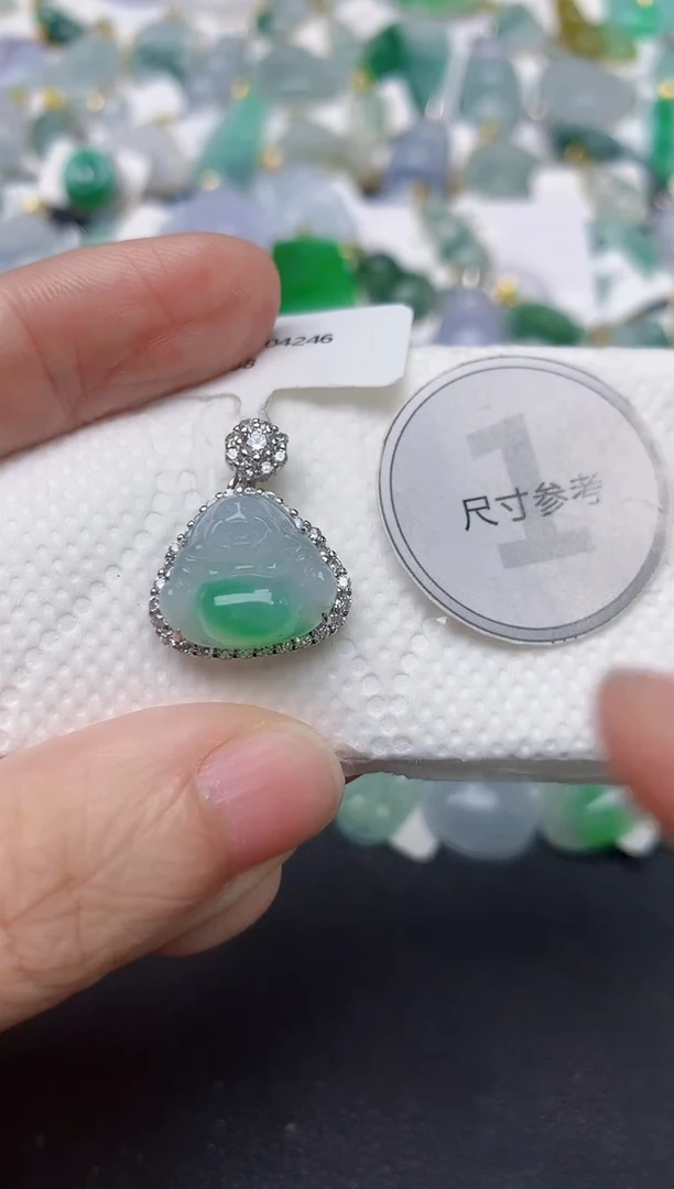 颈饰未镶嵌翡翠天然缅甸A货翡翠