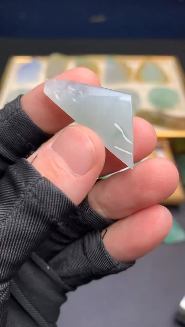 【闪购商品】定制翡翠未镶嵌