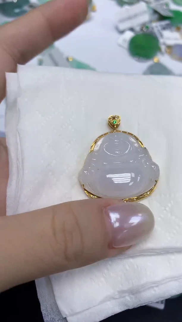 翡翠18K金镶嵌颈饰天然缅甸翡翠A货