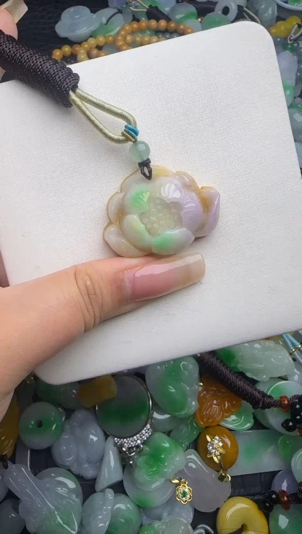 翡翠未镶嵌颈饰天然缅甸翡翠吊坠