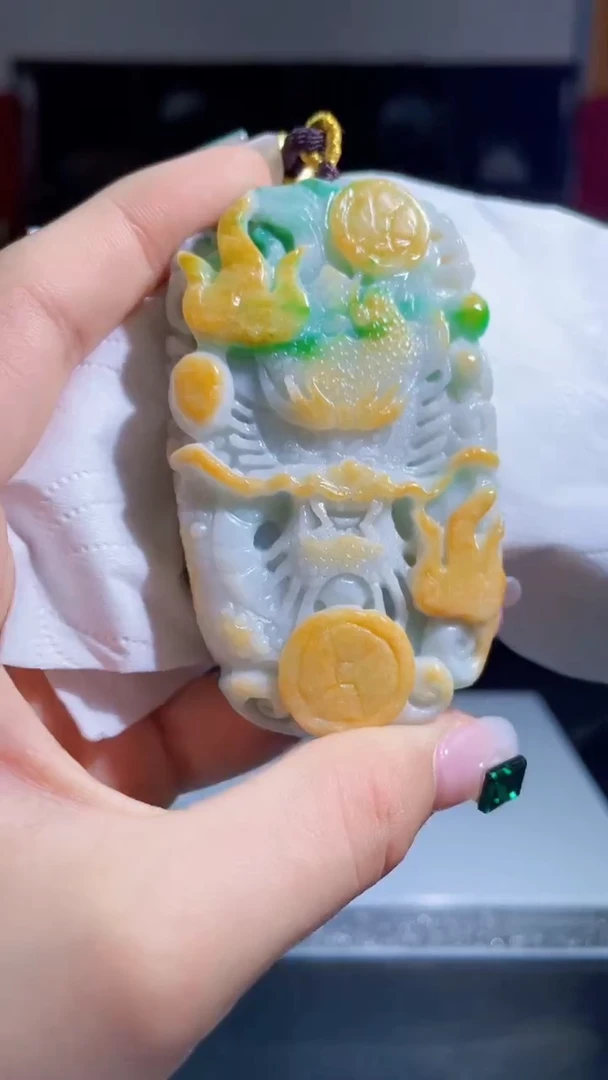 【闪购商品】翡翠吊坠(不含链)未镶嵌E41