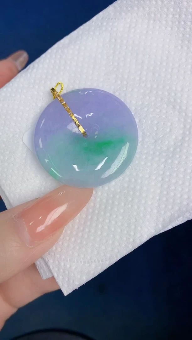 颈饰18K金镶嵌翡翠缅甸天然翡翠A货