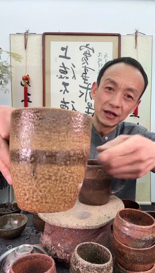 【闪购商品】瑕疵红色马克杯600毫升