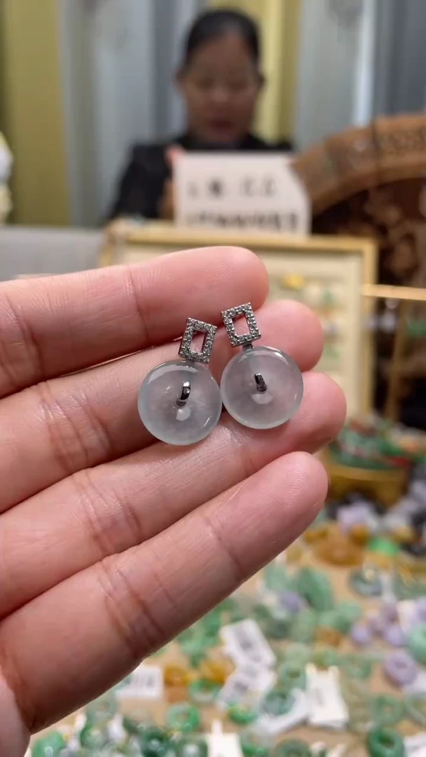 颈饰未镶嵌翡翠平安扣耳钉