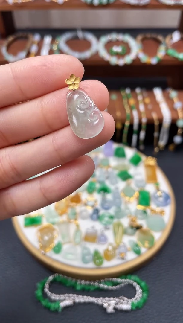 【闪购商品】翡翠吊坠(不含链)18K金镶嵌一个  JK688