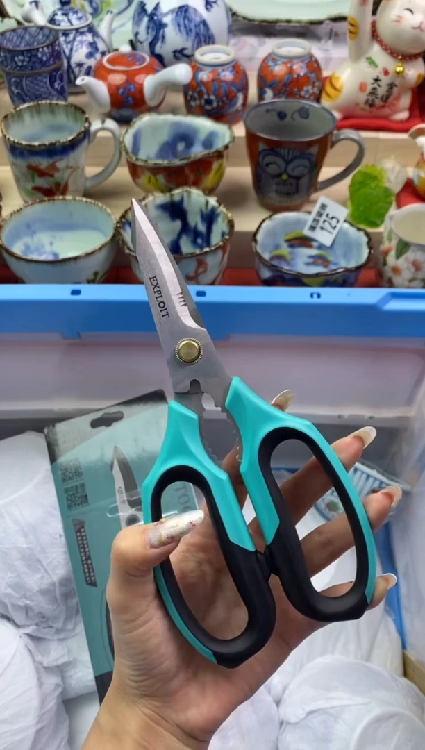 【闪购商品】瓷片隆莲瓷器欢迎大家