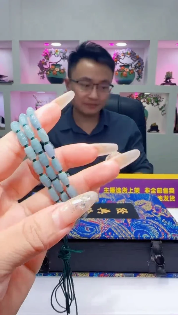 未镶嵌定制翡翠Q68658翡翠多样性发一