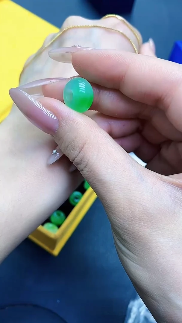 吊坠(不含链)未镶嵌翡翠翡翠飘花跑环吊坠H423