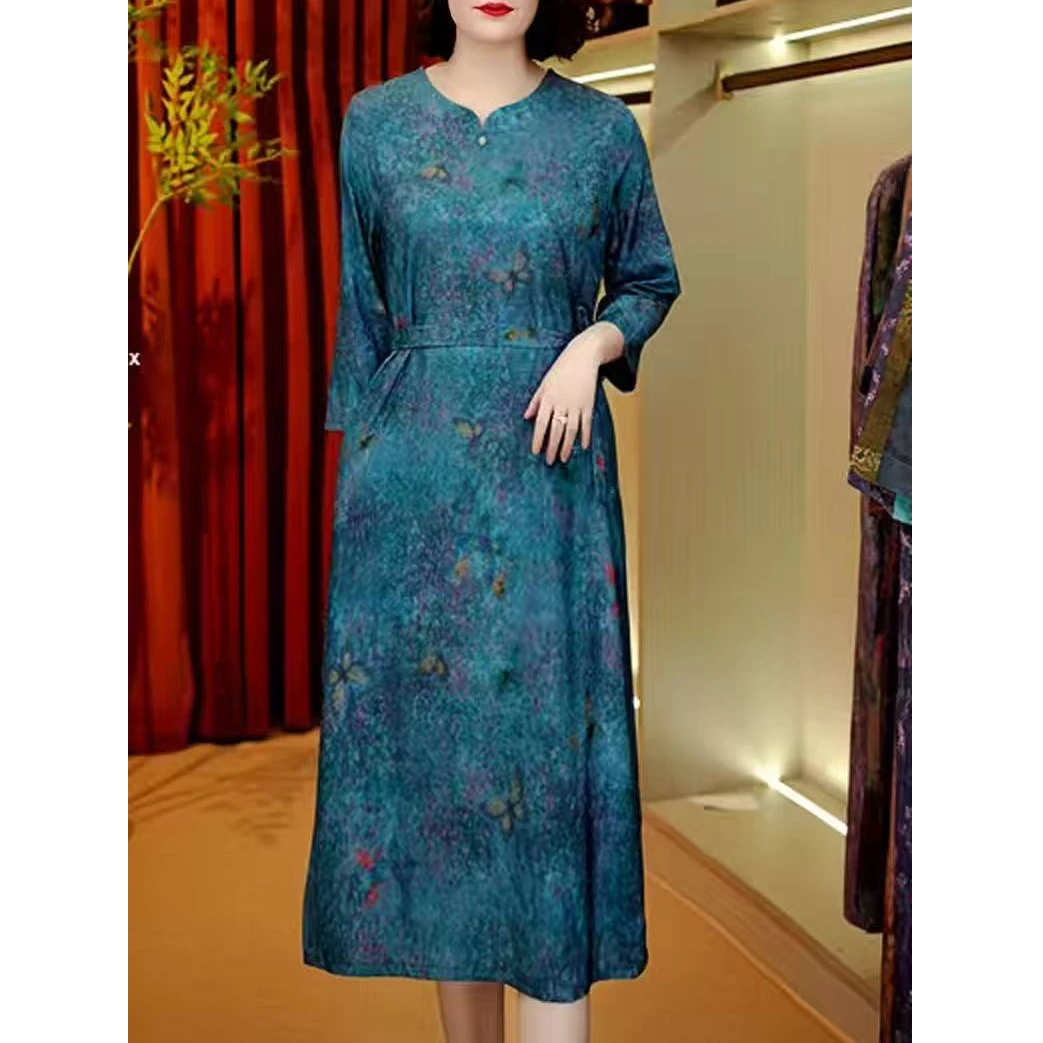 210【创】百搭时尚简约休闲显瘦遮肉减龄连衣裙