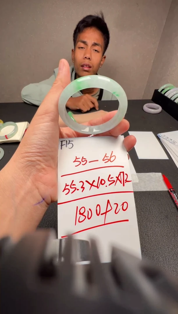 F15闪购链接高品微瑕文玩截图为准