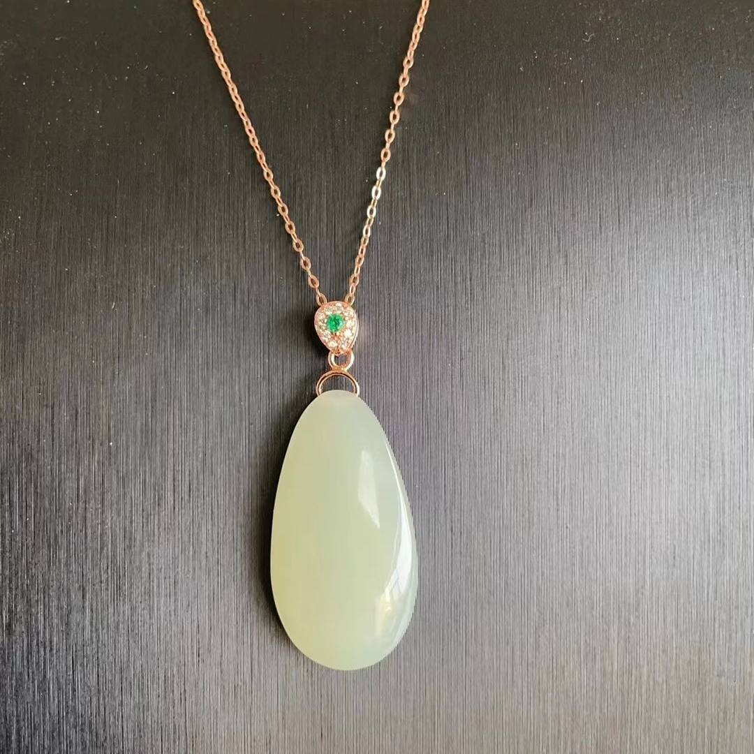 和田玉新疆高青白女款镶嵌时尚水滴精美设计吊坠