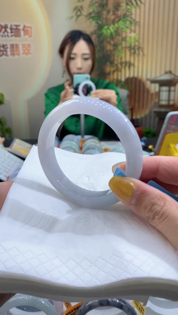 翡翠手镯未镶嵌000036394