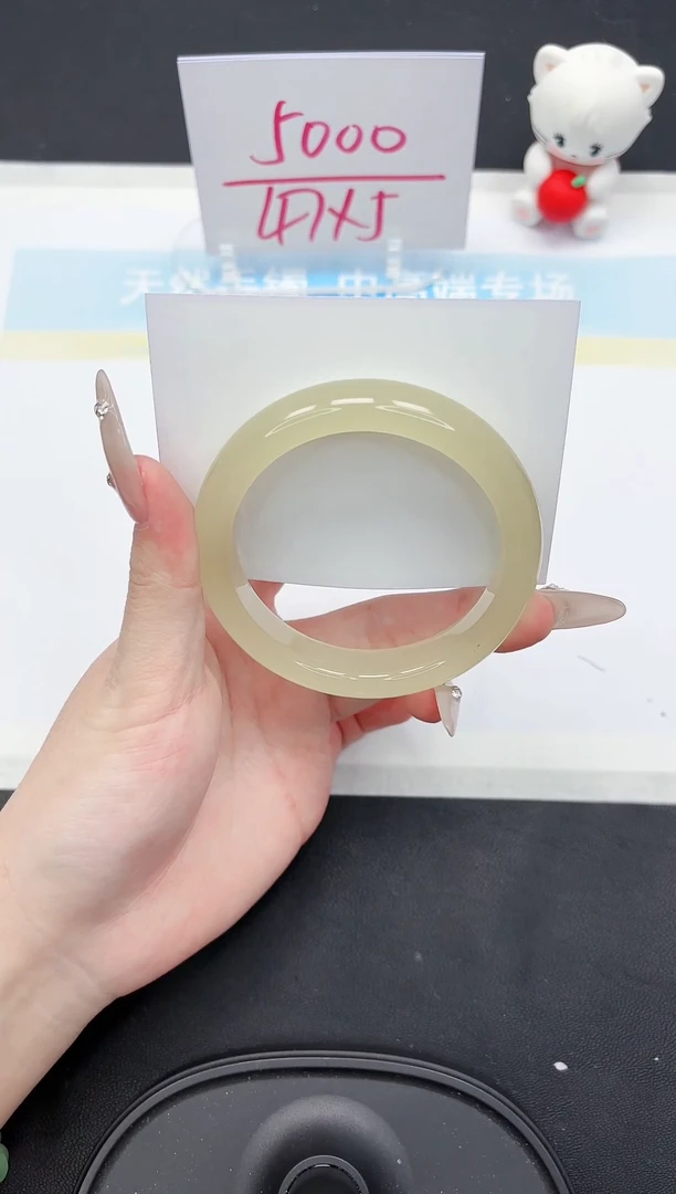 【闪购商品】石英质玉手镯未镶嵌32-59.6