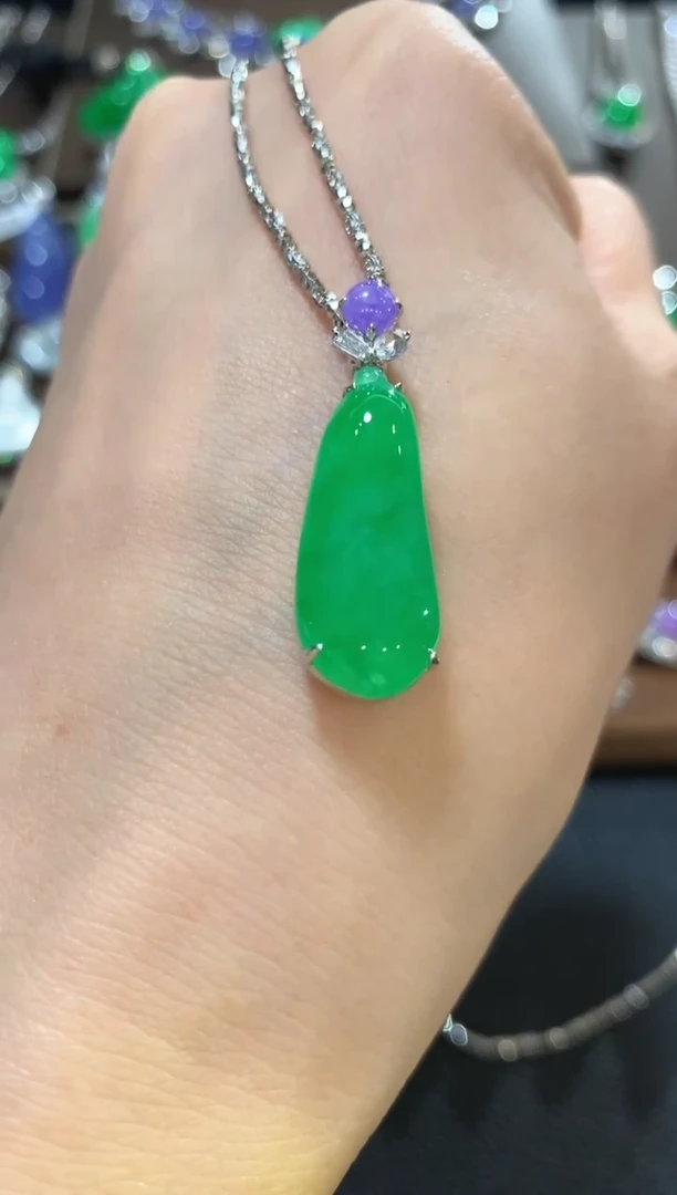 吊坠(不含链)18K金镶嵌翡翠m2