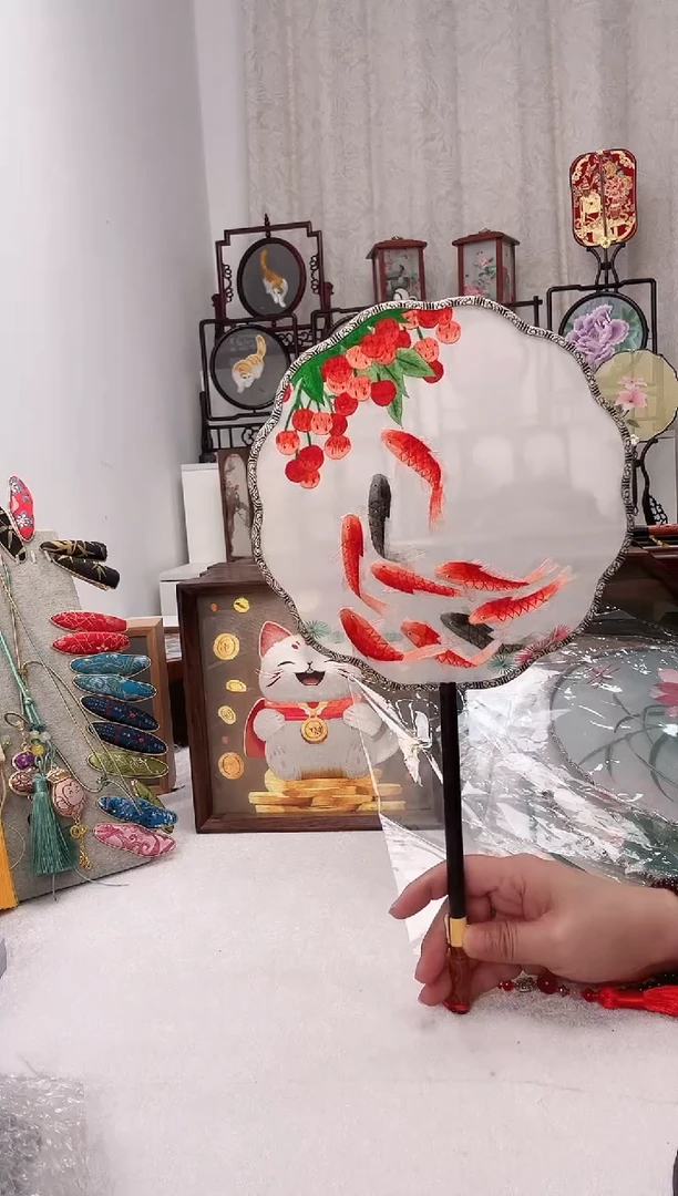 扇子苏绣作品手工团扇