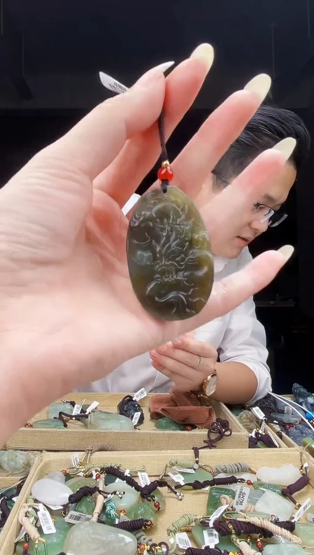 颈饰未镶嵌和田玉用****31