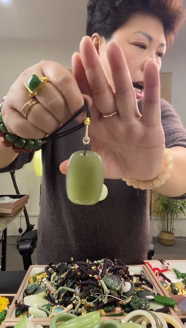 颈饰未镶嵌和田玉多样性拍一发一  0210