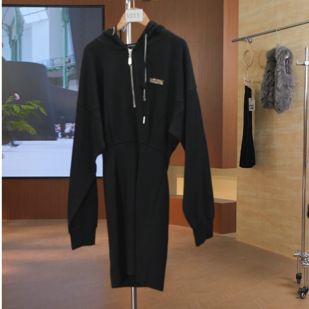 1011黑色　长袖秋季针织薄款毛针织衫早秋