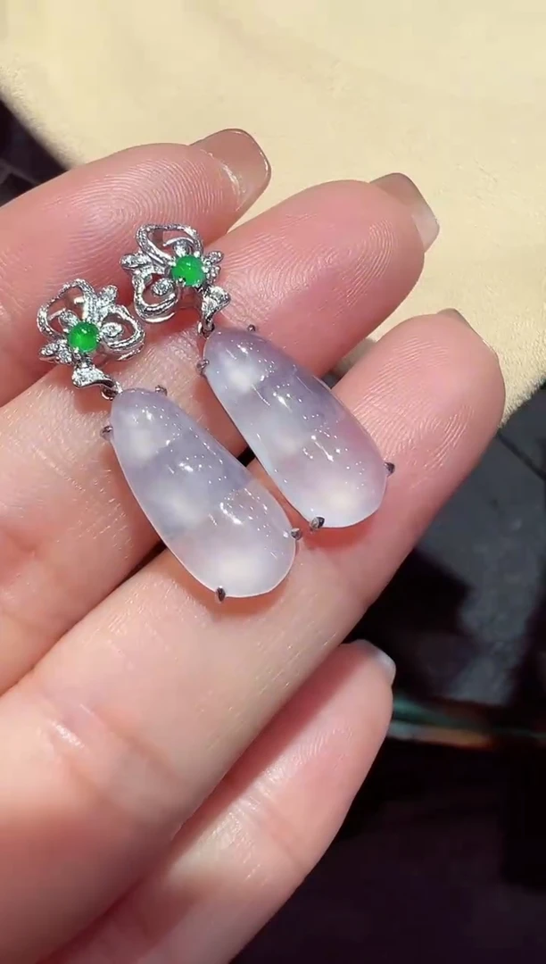 【闪购商品】翡翠耳坠18K金镶嵌翡翠耳坠