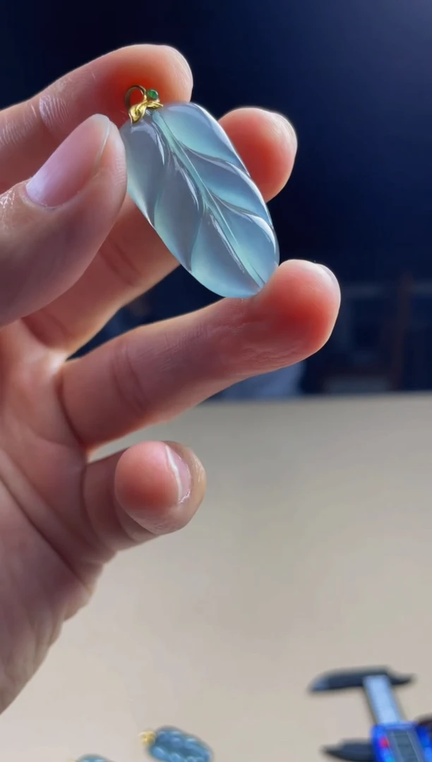 【闪购商品】定制翡翠未镶嵌       3140