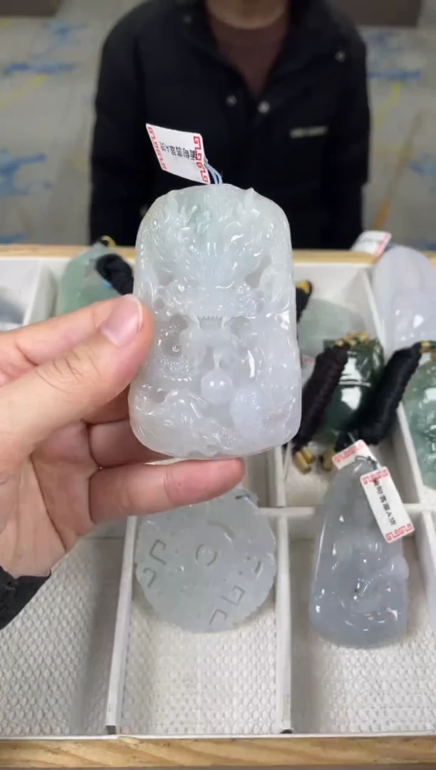 【闪购商品】定制翡翠未镶嵌03-07HDJT0140810