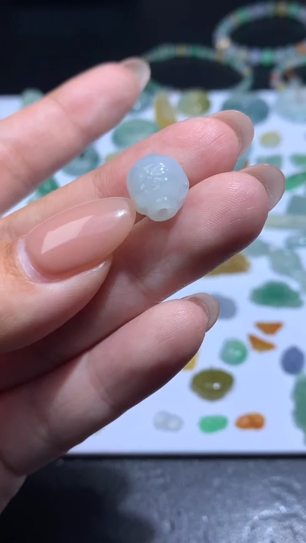 未镶嵌定制翡翠毛货