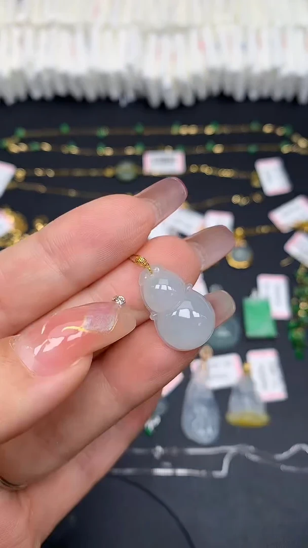 翡翠18K金镶嵌吊坠(不含链)MS193623