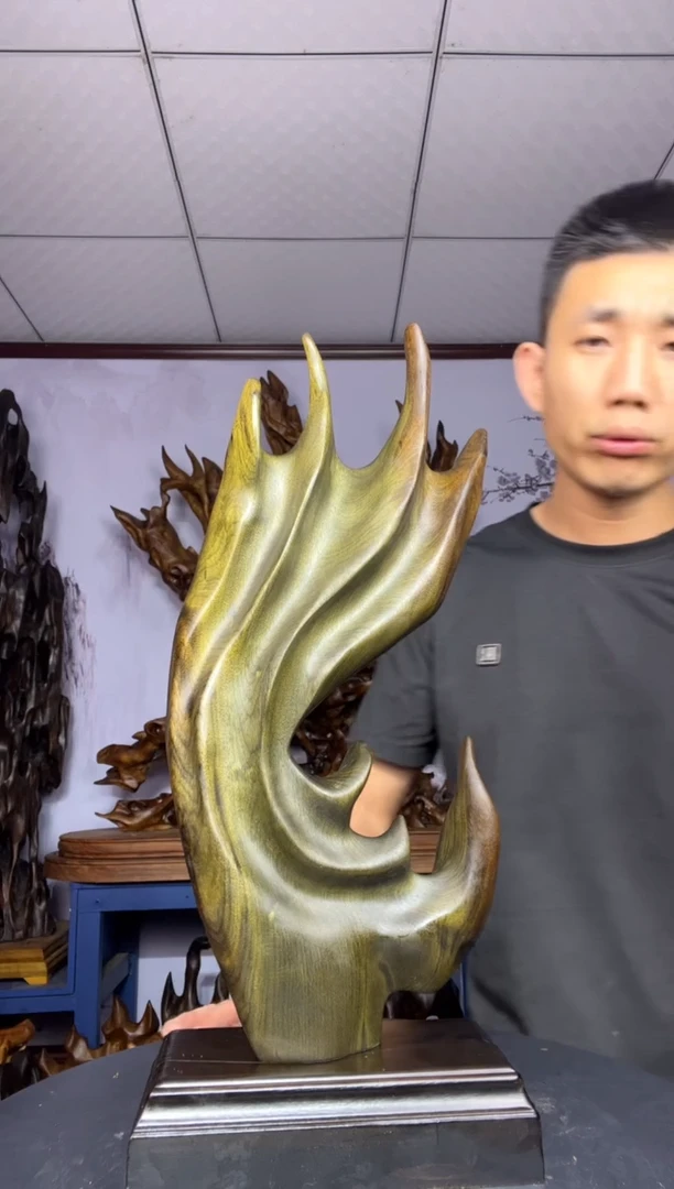 金丝楠木雕款哈**特金丝楠木工艺品摆件