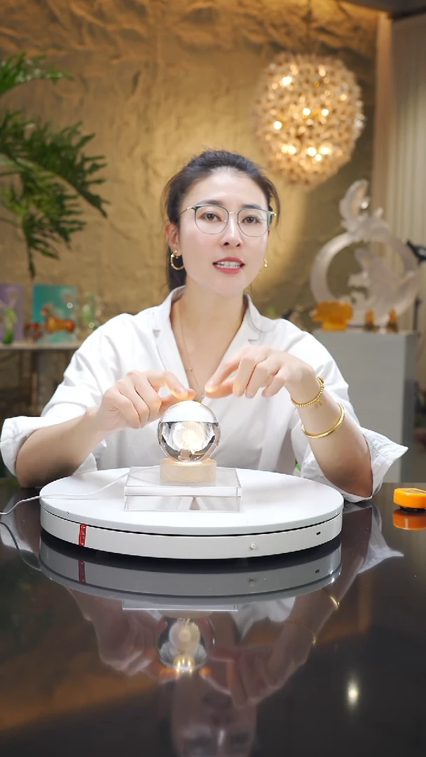 瓷片福利截图水晶球摆件