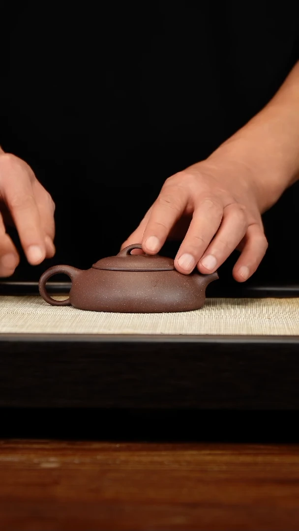 茶壶紫砂紫泥扁玉