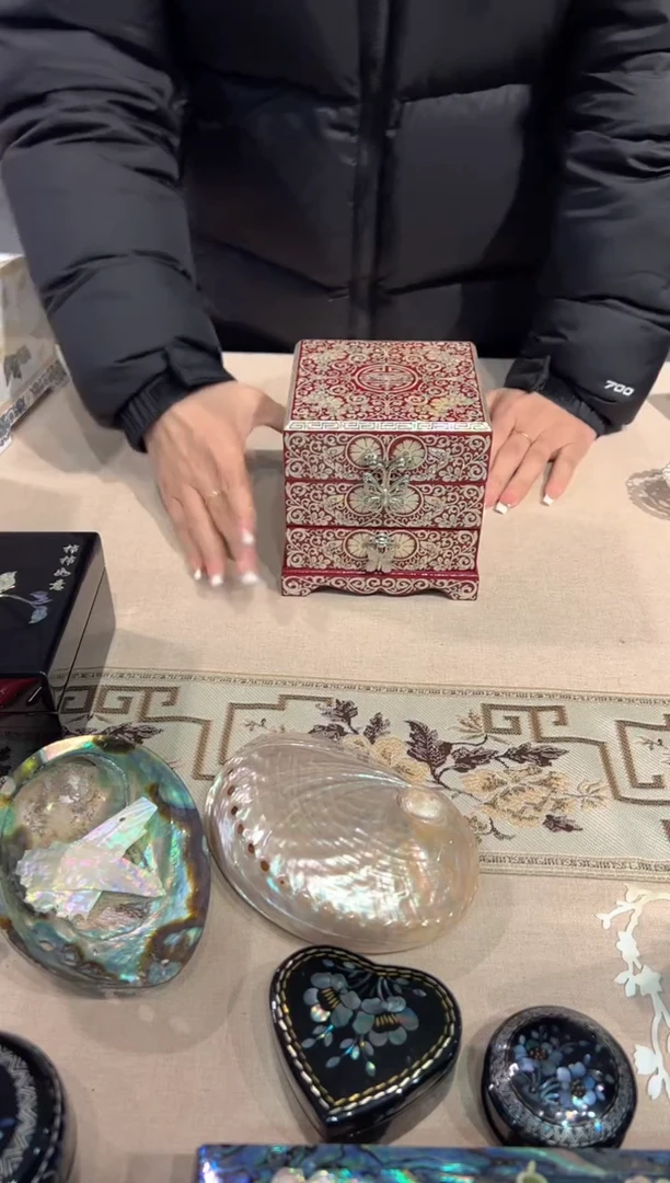 【闪购商品】红底寿·弘贝雅螺钿漆器文化馆
