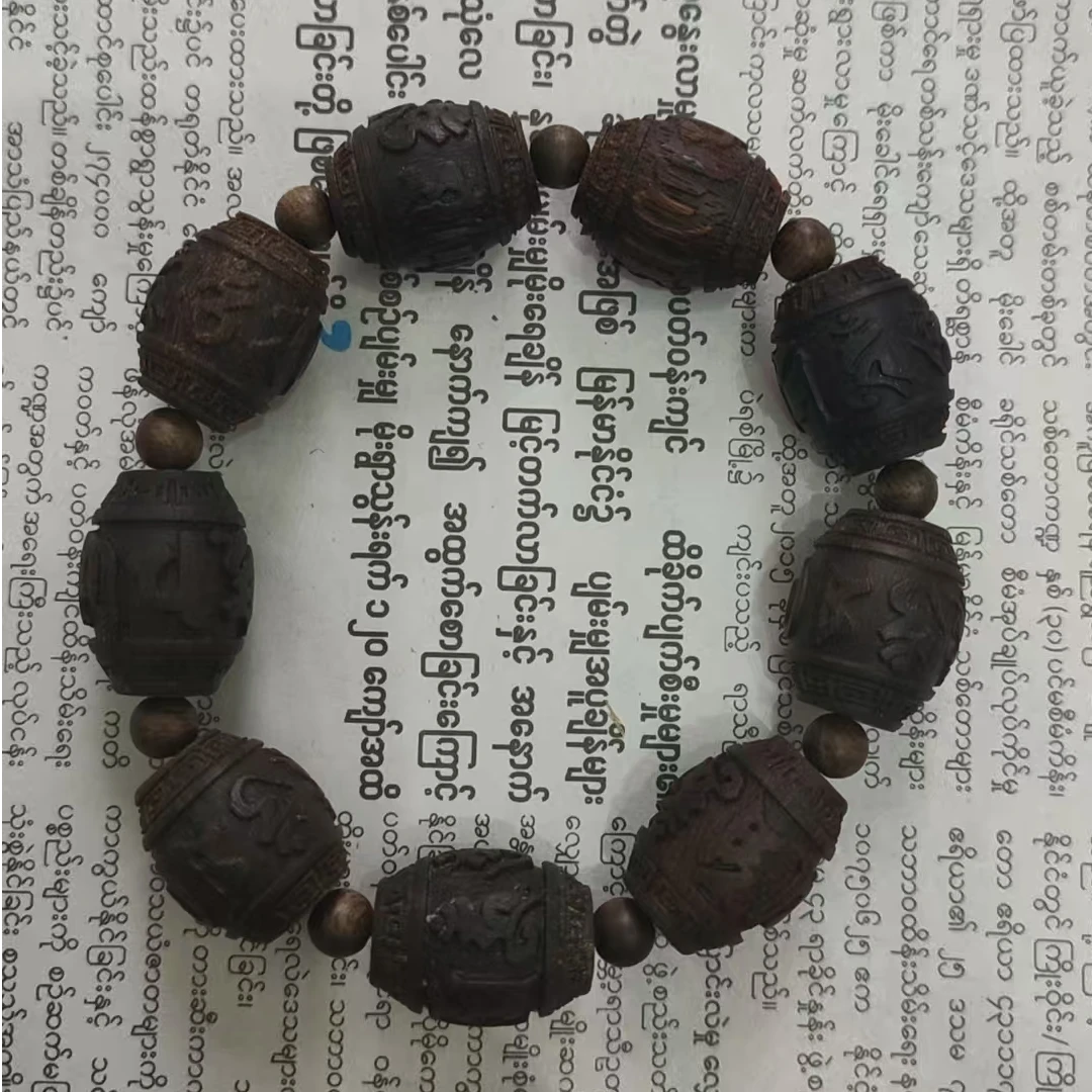 LZ/XG137-越南芽庄黑棋楠沉香木手串（多样性发其一）