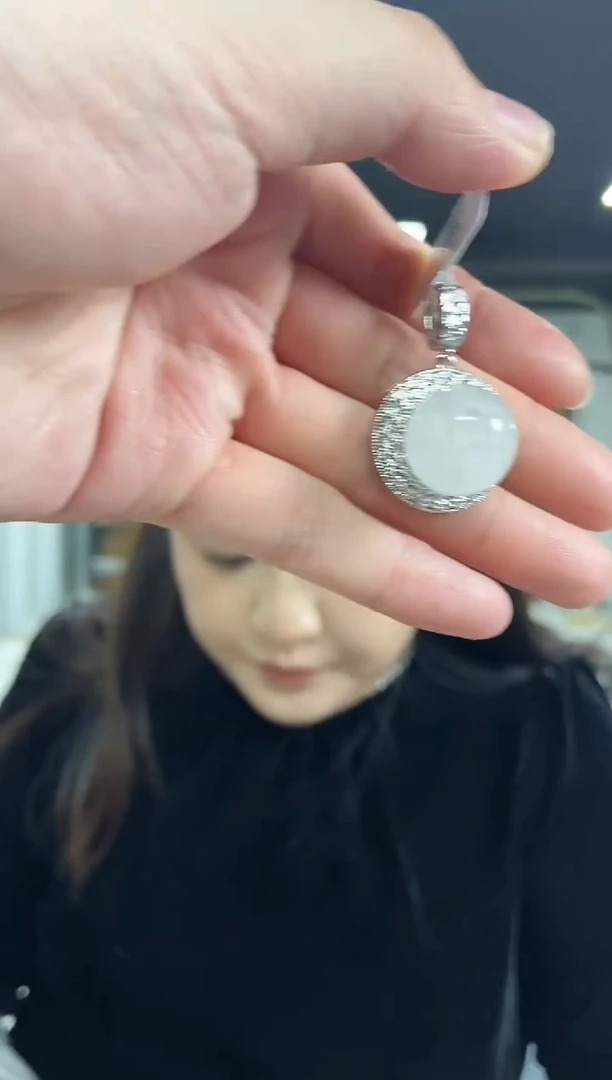 【闪购商品】水晶吊坠未镶嵌多样性发其一颜色微差