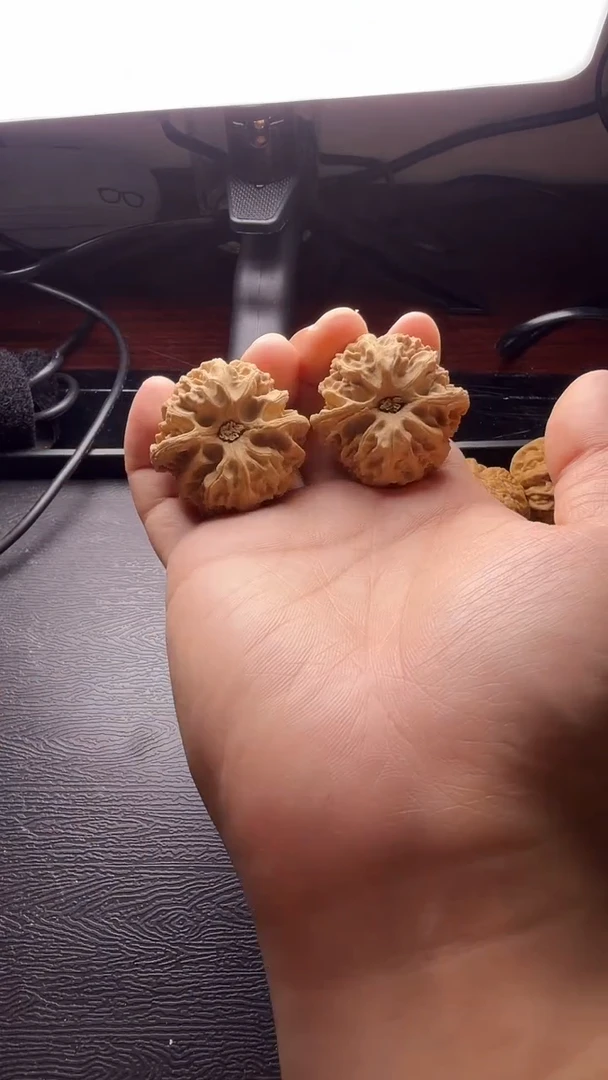 吊坠文玩核桃40尺全品苹果园