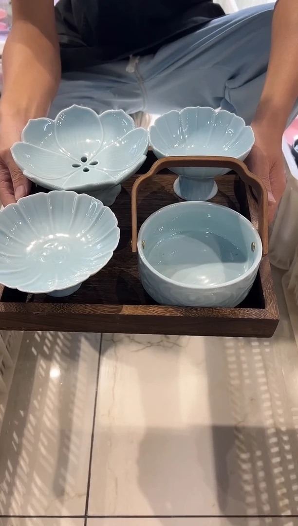 瓷片微瑕商品，介意勿拍 托盘