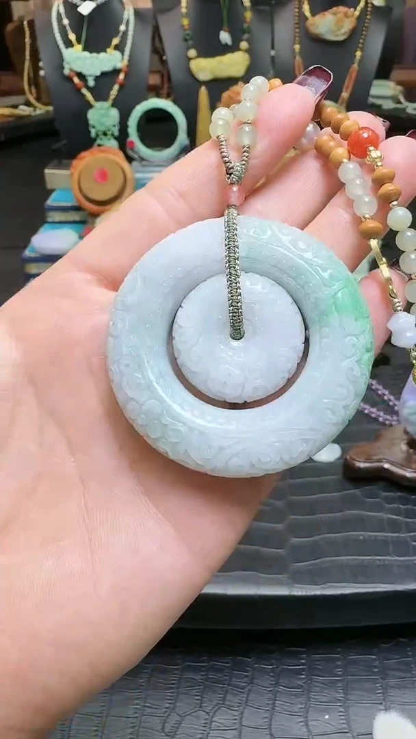 【闪购商品】翡翠颈饰未镶嵌天然翡翠子母扣