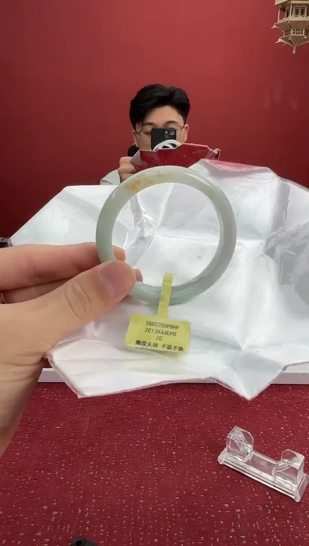 翡翠手镯未镶嵌2手镯