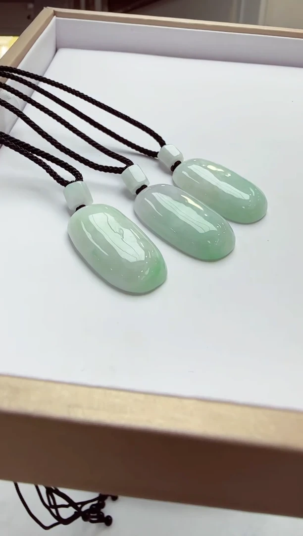 颈饰未镶嵌翡翠多样性发其一